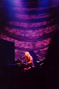 Tori Amos at the Oakdale Theater, 14 October, 2001